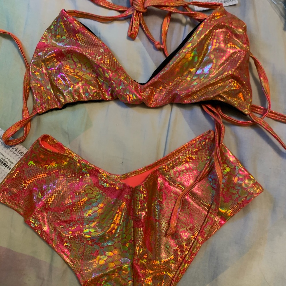 Freedom Rave Wear Passionfruit Set